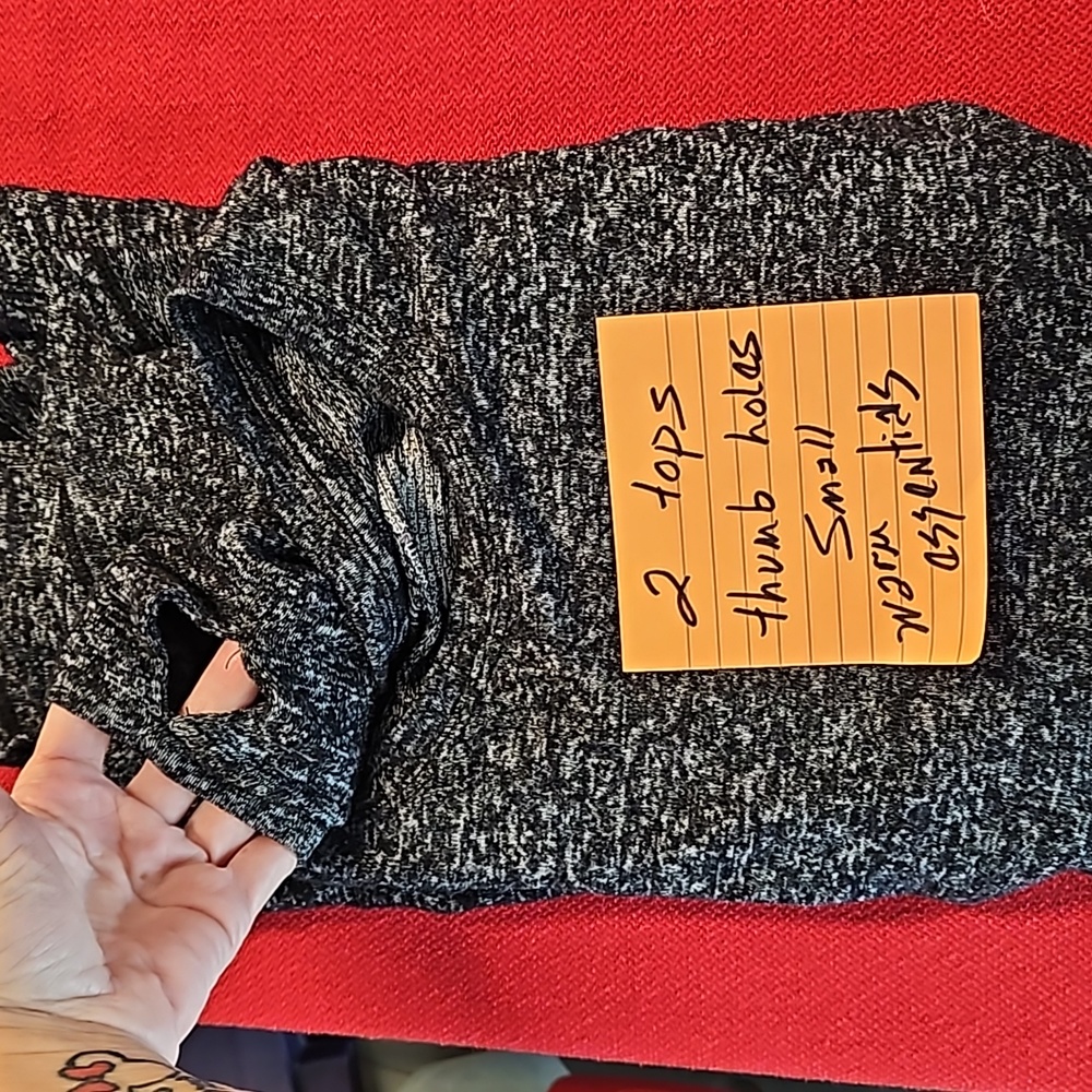 WARM ESSENTIALS Cuddlduds 6 pcs. black gray white long sleeve Sm. New + - Picture 2 of 14
